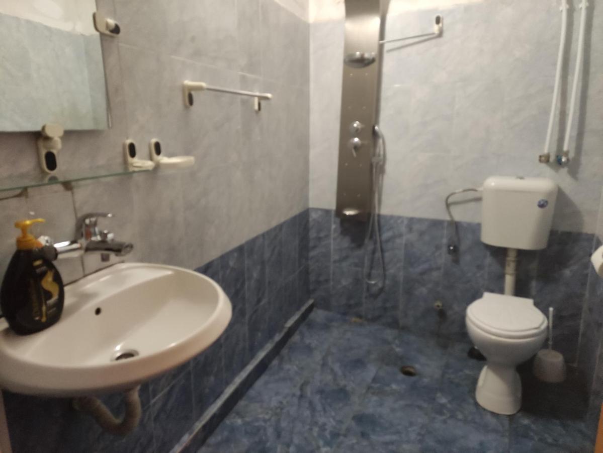 Малък Апартамент В Центъра На Гр.Бургас Burgas Exterior photo